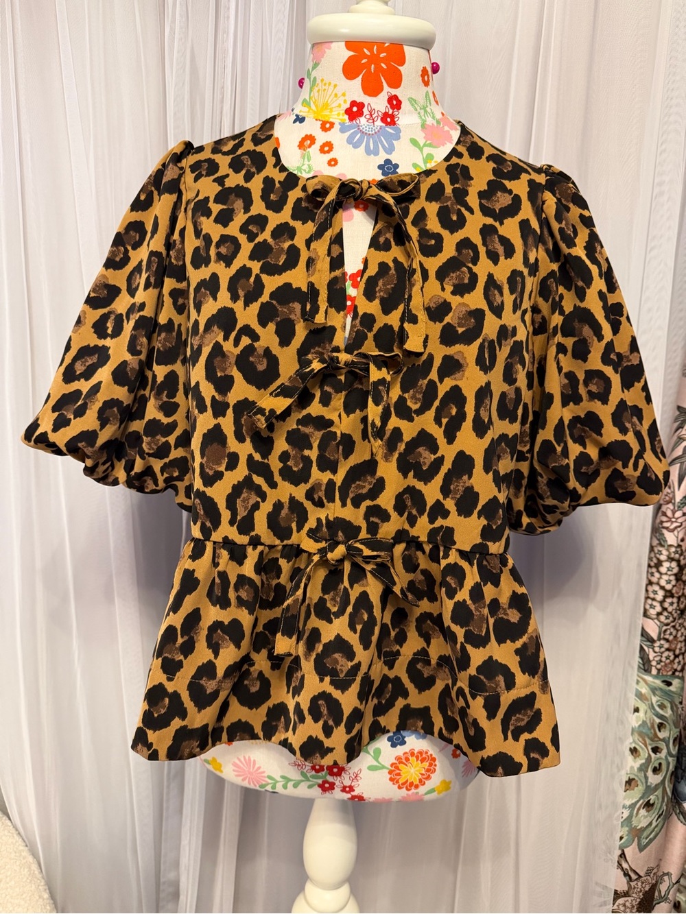 entro Leopard Print Tie-Neck Peplum Blouse - Brown/Black
